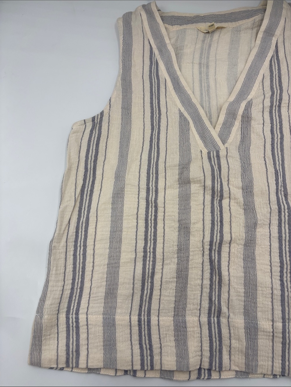 Faherty Dune Cotton Gauze Popover V-Neck Top - Picture 3 of 6